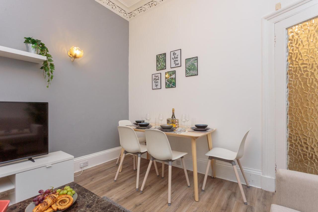 Stylish Apartment At The Edge Of Meadows Park Edinburgh Eksteriør billede
