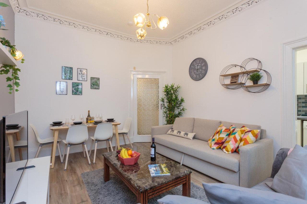 Stylish Apartment At The Edge Of Meadows Park Edinburgh Eksteriør billede